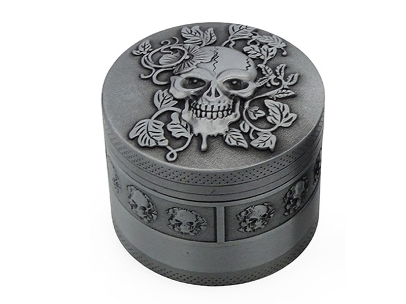 Excellent Grinder Skull with Ivy Excellent Grinder Skull with Ivy